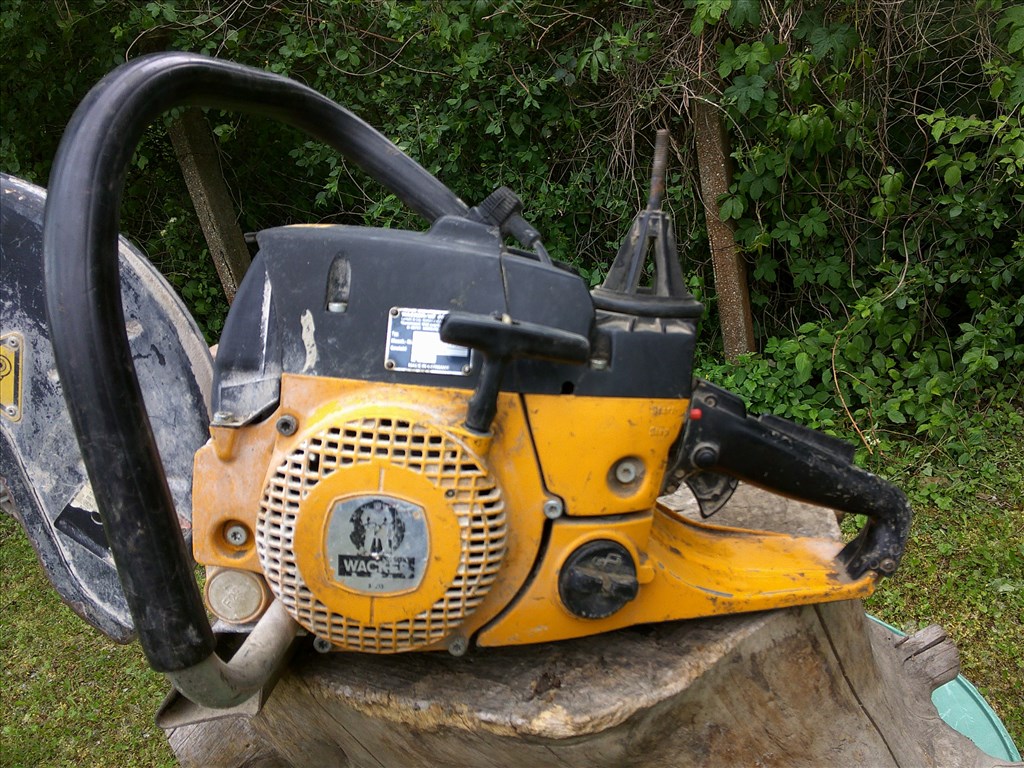 WACKER BTS 11-ES TIPUSÚ,1997-ES ÉVJÁRATÚ,BENZINES BETONVÁGÓ FELÚJÍTÁSRA-ALKATRÉSZNEK 41. kép