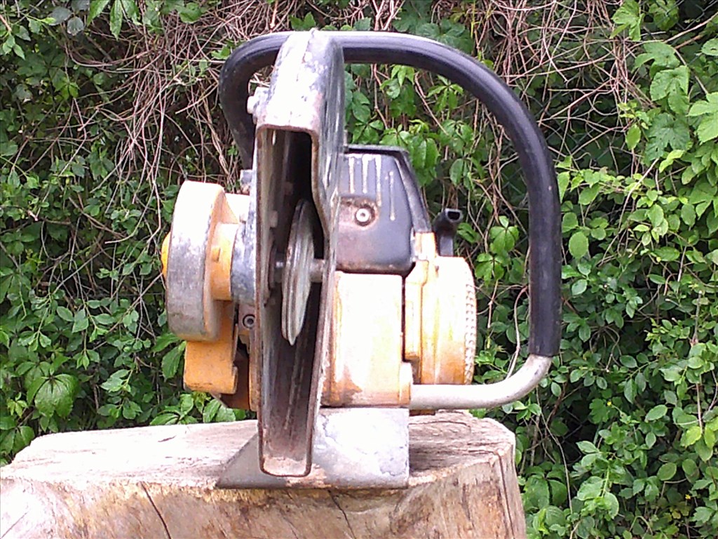 WACKER BTS 11-ES TIPUSÚ,1997-ES ÉVJÁRATÚ,BENZINES BETONVÁGÓ FELÚJÍTÁSRA-ALKATRÉSZNEK 43. kép