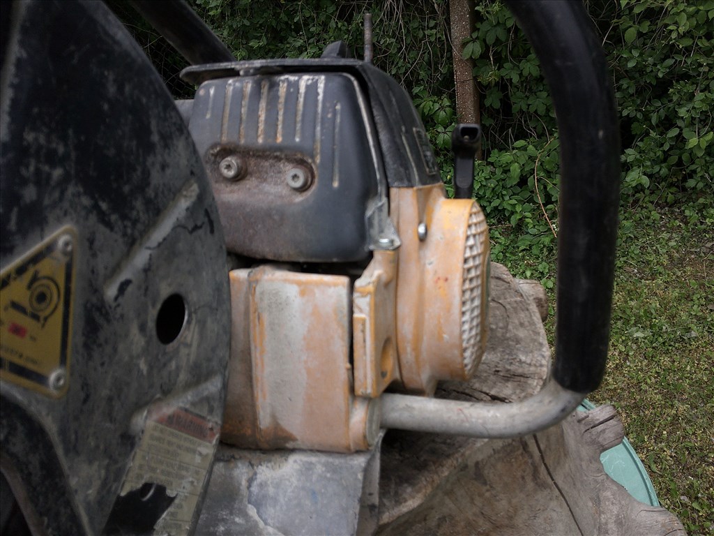 WACKER BTS 11-ES TIPUSÚ,1997-ES ÉVJÁRATÚ,BENZINES BETONVÁGÓ FELÚJÍTÁSRA-ALKATRÉSZNEK 51. kép