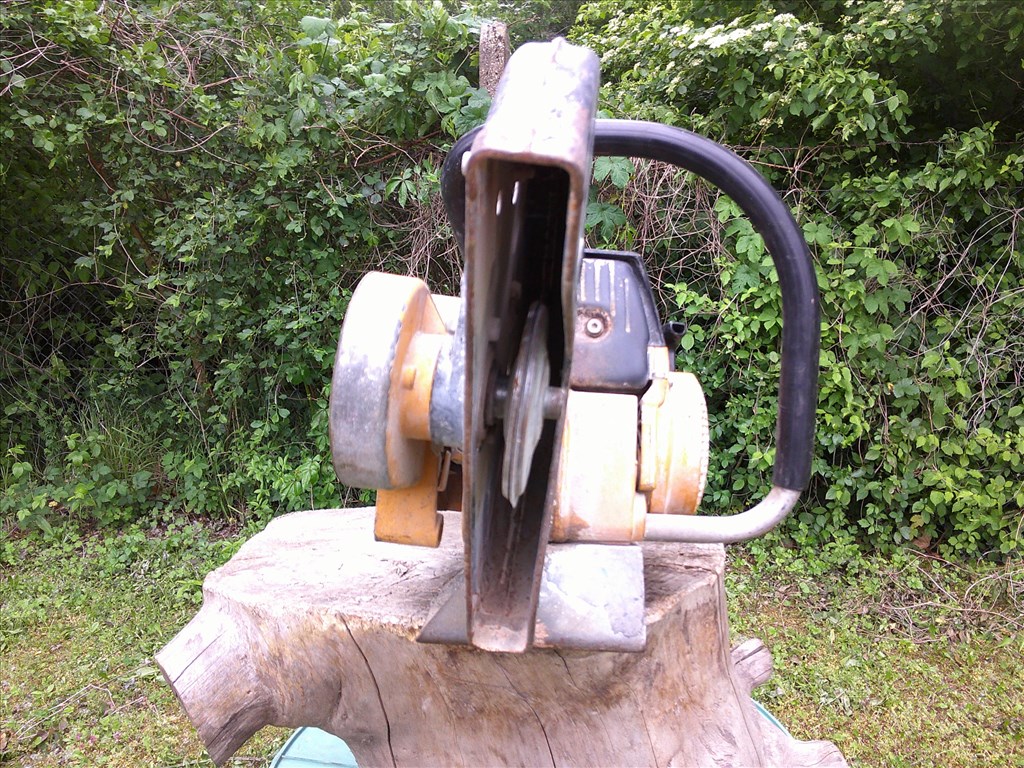 WACKER BTS 11-ES TIPUSÚ,1997-ES ÉVJÁRATÚ,BENZINES BETONVÁGÓ FELÚJÍTÁSRA-ALKATRÉSZNEK 57. kép