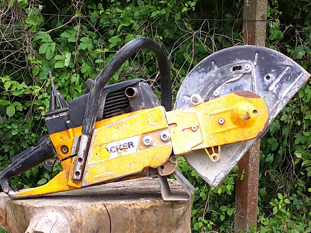 WACKER BTS 11-ES TIPUSÚ,1997-ES ÉVJÁRATÚ,BENZINES BETONVÁGÓ FELÚJÍTÁSRA-ALKATRÉSZNEK 60. kép