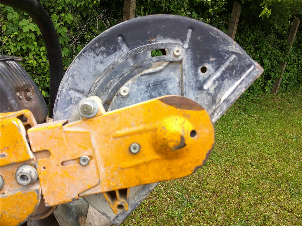 WACKER BTS 11-ES TIPUSÚ,1997-ES ÉVJÁRATÚ,BENZINES BETONVÁGÓ FELÚJÍTÁSRA-ALKATRÉSZNEK 69. kép