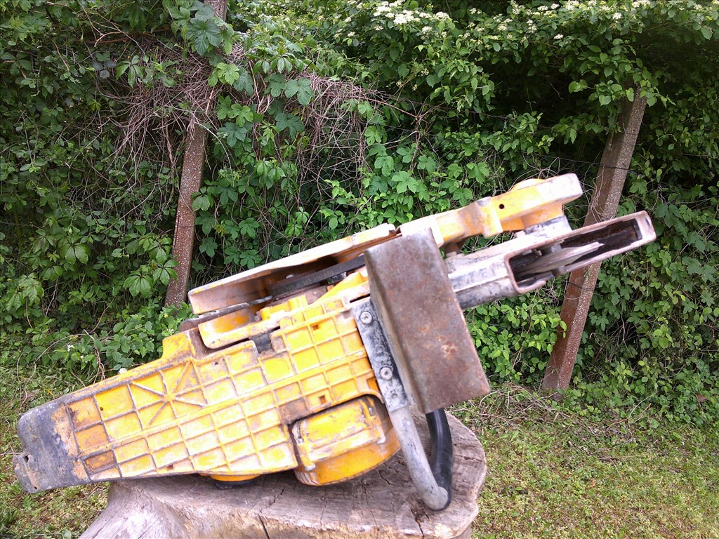 WACKER BTS 11-ES TIPUSÚ,1997-ES ÉVJÁRATÚ,BENZINES BETONVÁGÓ FELÚJÍTÁSRA-ALKATRÉSZNEK 75. kép