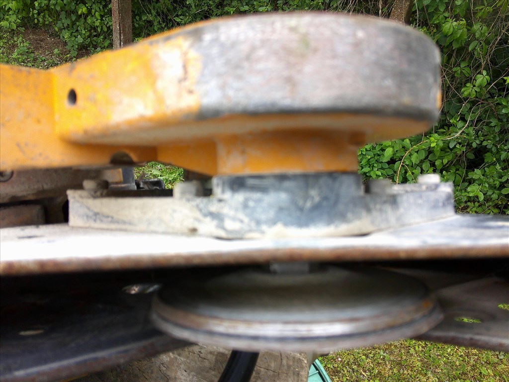 WACKER BTS 11-ES TIPUSÚ,1997-ES ÉVJÁRATÚ,BENZINES BETONVÁGÓ FELÚJÍTÁSRA-ALKATRÉSZNEK 84. kép