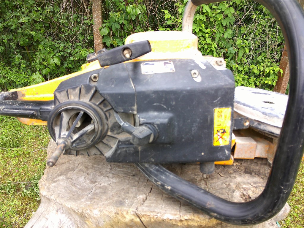 WACKER BTS 11-ES TIPUSÚ,1997-ES ÉVJÁRATÚ,BENZINES BETONVÁGÓ FELÚJÍTÁSRA-ALKATRÉSZNEK 90. kép