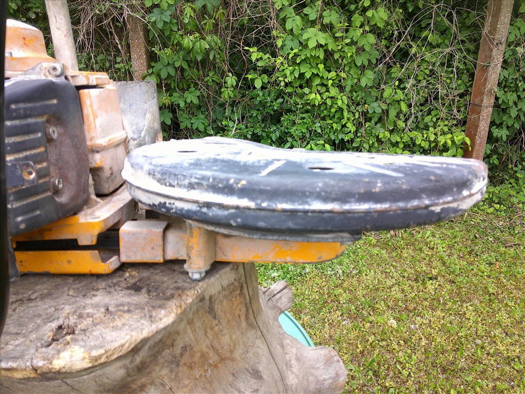 WACKER BTS 11-ES TIPUSÚ,1997-ES ÉVJÁRATÚ,BENZINES BETONVÁGÓ FELÚJÍTÁSRA-ALKATRÉSZNEK 93. kép