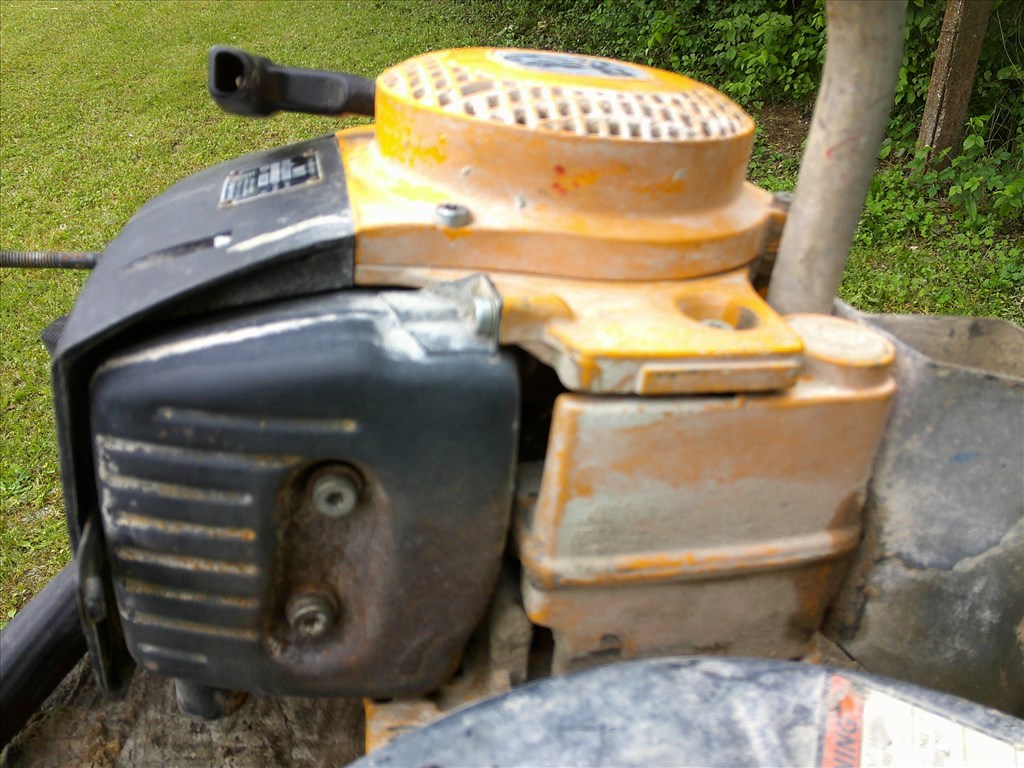 WACKER BTS 11-ES TIPUSÚ,1997-ES ÉVJÁRATÚ,BENZINES BETONVÁGÓ FELÚJÍTÁSRA-ALKATRÉSZNEK 96. kép