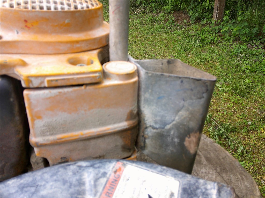 WACKER BTS 11-ES TIPUSÚ,1997-ES ÉVJÁRATÚ,BENZINES BETONVÁGÓ FELÚJÍTÁSRA-ALKATRÉSZNEK 97. kép