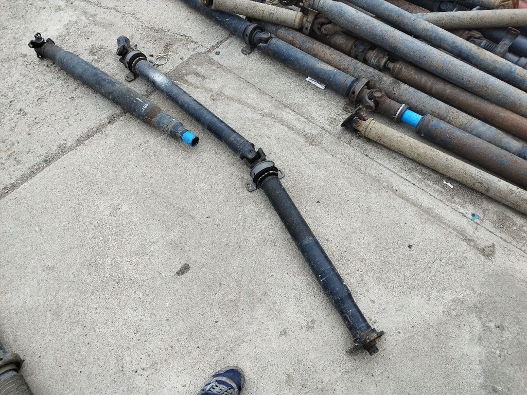 Ford Transit 2.4 TDCI 2006- dupla hátsó kerekes, 3 tagos kardántengely 1. kép