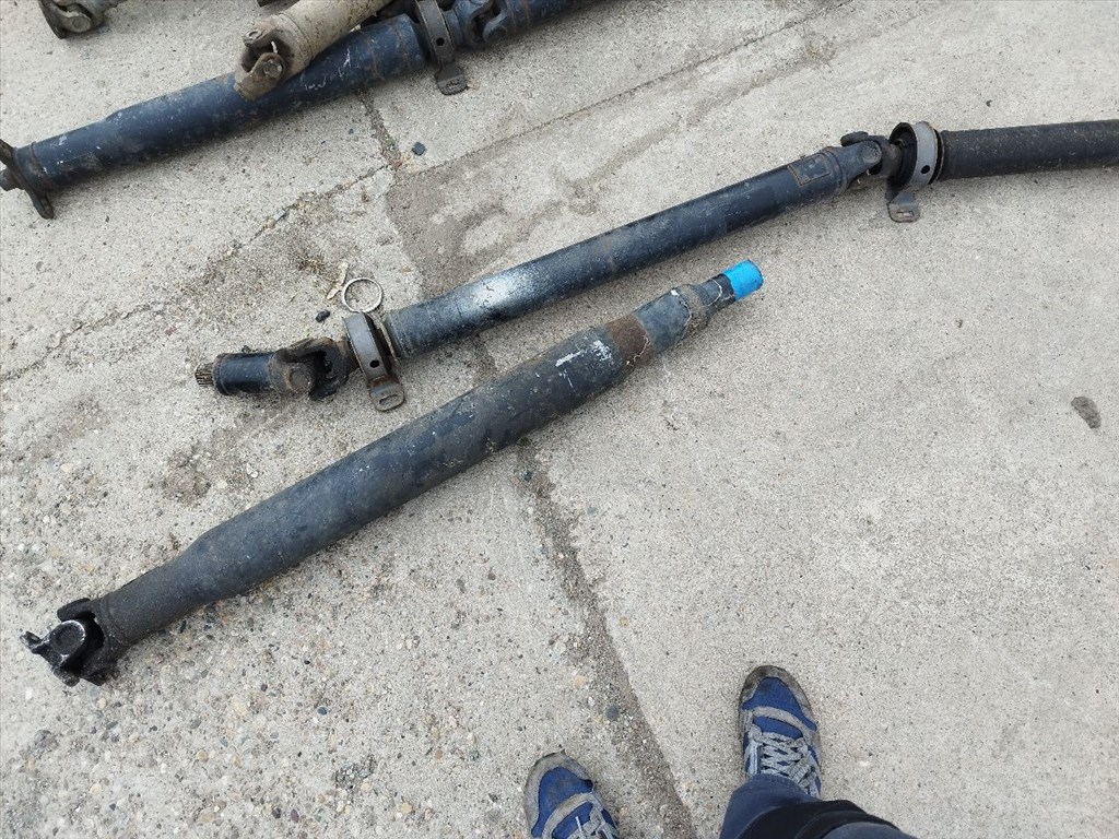 Ford Transit 2.4 TDCI 2006- dupla hátsó kerekes, 3 tagos kardántengely 2. kép