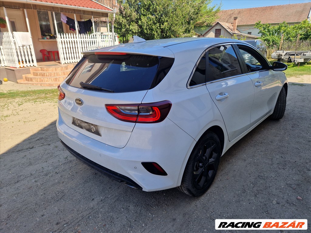 Kia Ceed III (CD) 1.6 crdi D4FE bontott alkatrészek, bontás, bontott jármű 5. kép