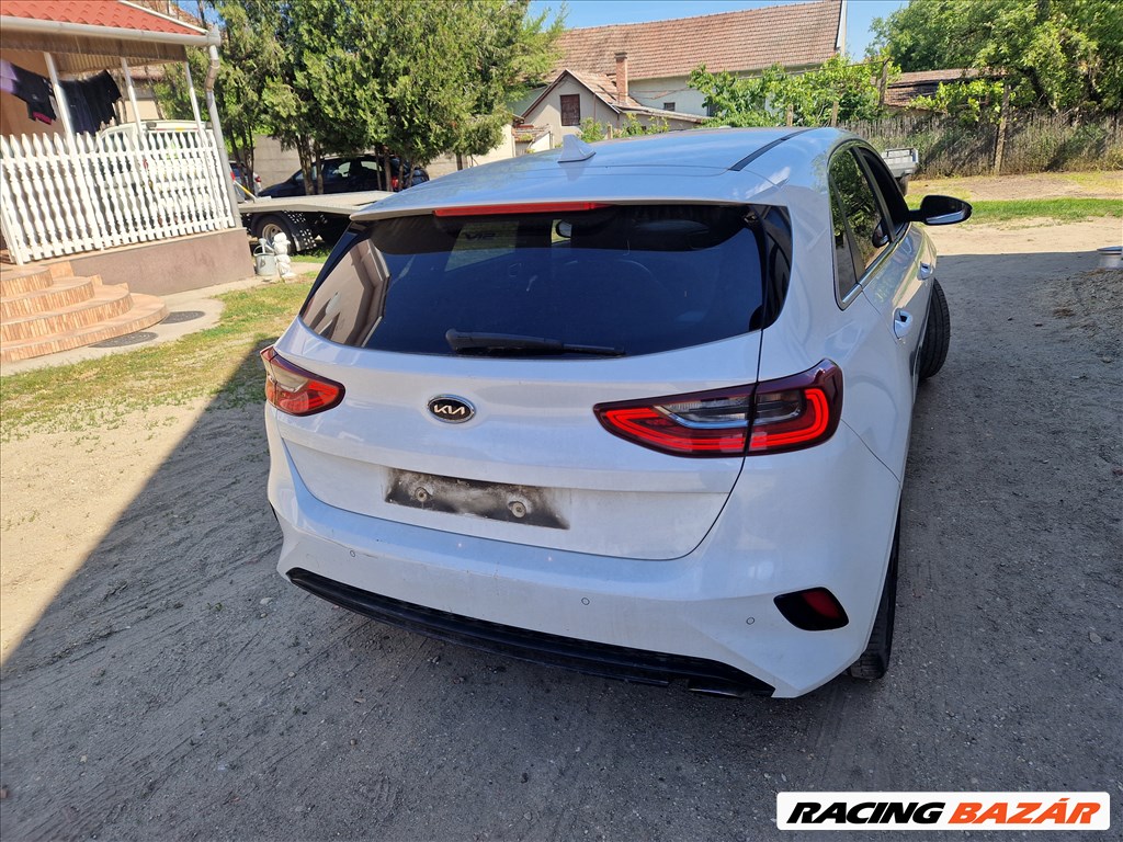 Kia Ceed III (CD) 1.6 crdi D4FE bontott alkatrészek, bontás, bontott jármű 6. kép