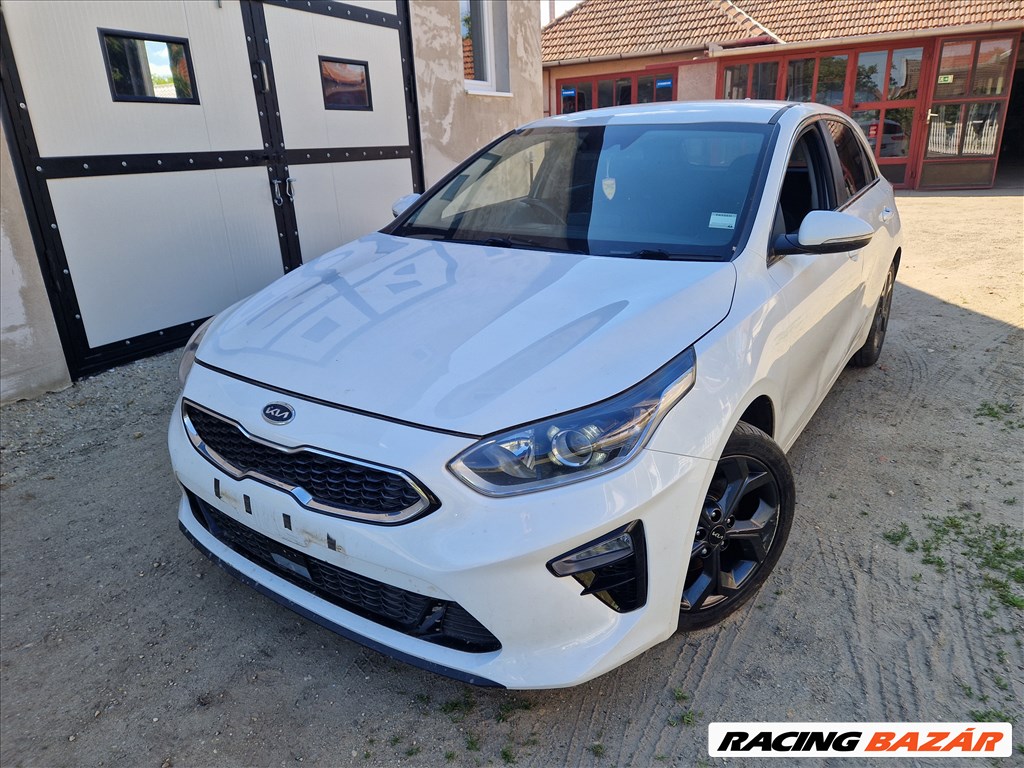 Kia Ceed III (CD) 1.6 crdi D4FE bontott alkatrészek, bontás, bontott jármű 8. kép