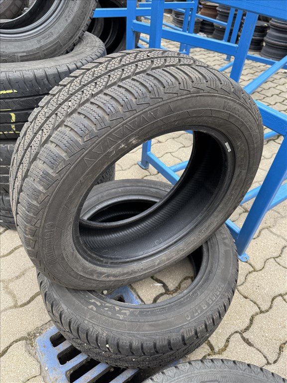 225/55 R17c Continental Vanco Winter 2 109/107T l DOT2422 l 8mm l 2db 2. kép
