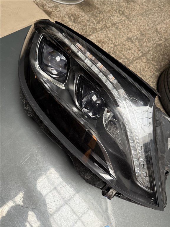 Mercedes S-osztály W222 mercedes w222 első fényszóró  a2229069102 1. kép