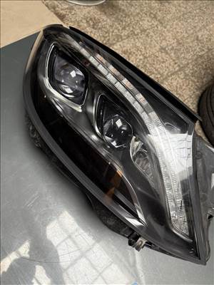 Mercedes S-osztály W222 mercedes w222 első fényszóró  a2229069102