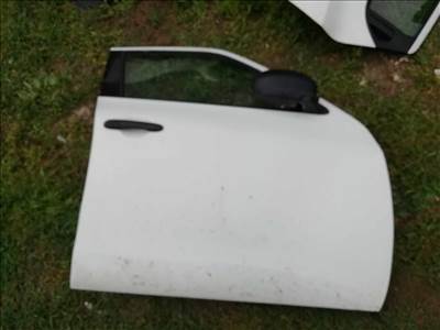 Nissan Juke I jobb első ajtó