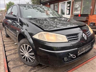 Renault Mégane II 1.4i bontott alkatrészei