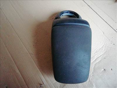 143873 Fiat Bravo 2007-2014 fekete szövet könyöklő, a képen látható szakadással, kopással