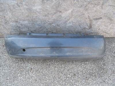 150079 Lancia Ypsilon 1995-2003 hátsó lökhárító a képen látható sérüléssel 7352860-3