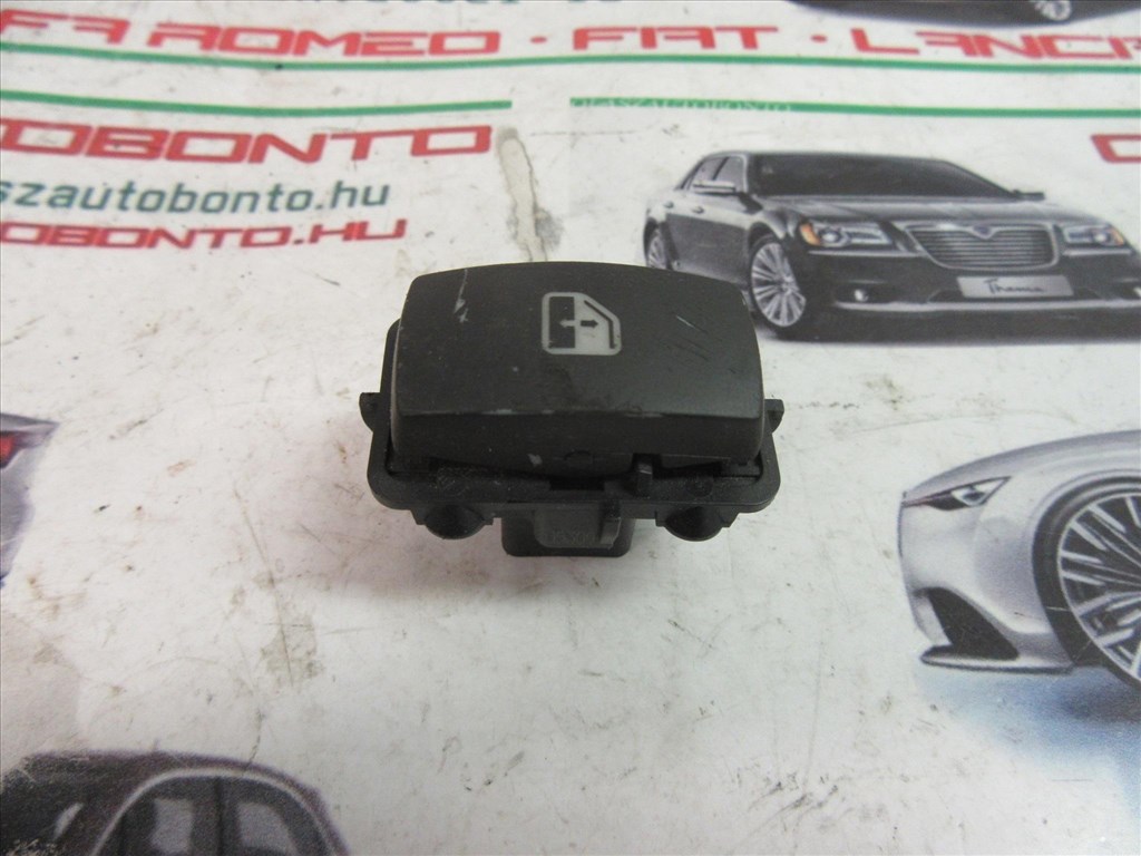 Fiat Croma jobb hátsó ablakemelő kapcsoló 1. kép