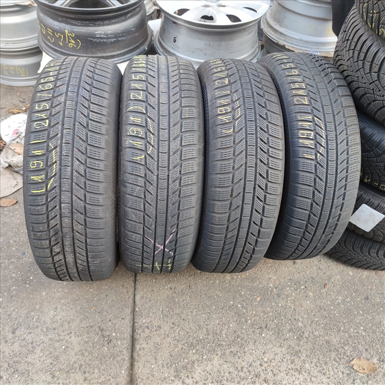 215/65 R17 Continental téli gumi 66000ft a 4db/191/ 5. kép