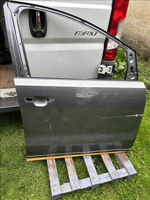 Seat Alhambra II, Volkswagen Sharan II Jobb első ajtó 7n0831312j