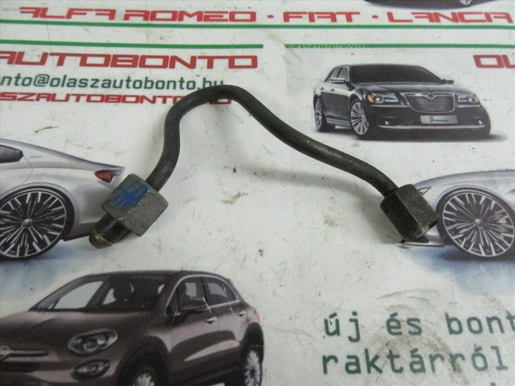 Alfa Romeo 159 2,4 Jtd 55188920 számú, nagynyomású szivattyú és rail cső közötti cső 1. kép