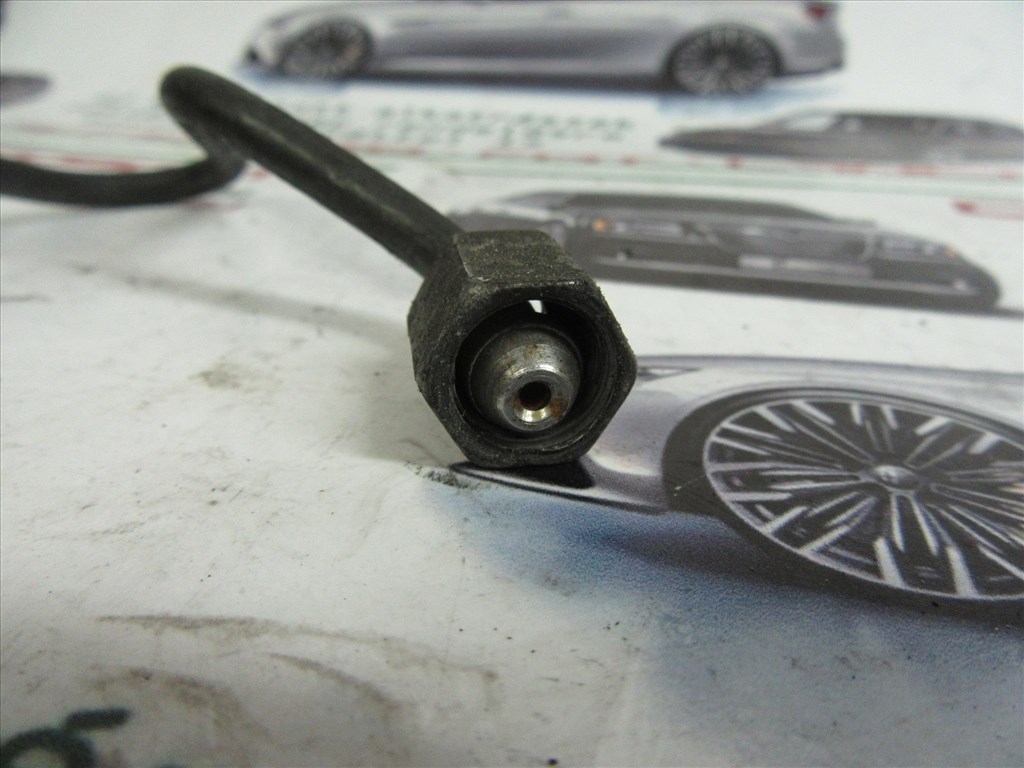 Alfa Romeo 159 2,4 Jtd 55188920 számú, nagynyomású szivattyú és rail cső közötti cső 3. kép
