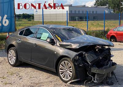 Bontásra Opel Insignia1.6 T Sport 2012 alkatrészei Motorkód: A16LET20SM7192