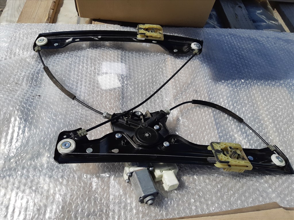 Opel Astra K Vauxhall bal első ablakemelő 39142315LH 2. kép