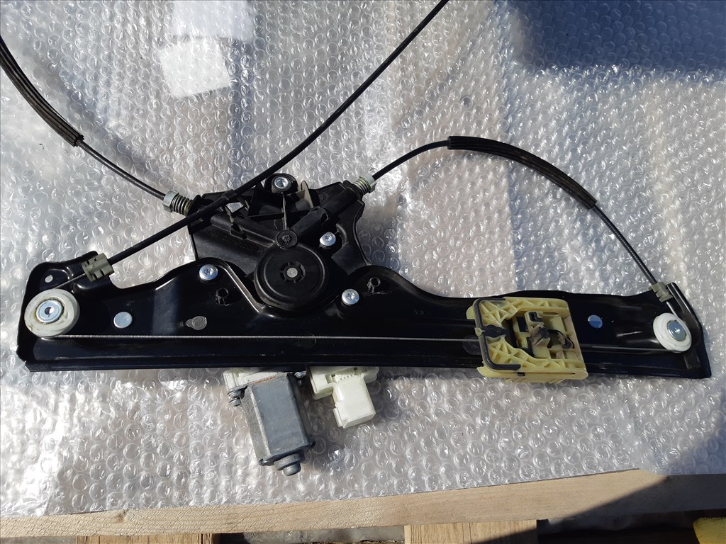 Opel Astra K Vauxhall bal első ablakemelő 39142315LH 3. kép