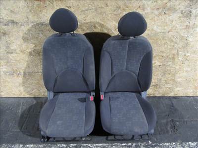 121600 Kia Rio 5 ajtós ülésgarnitúra 2005-2011