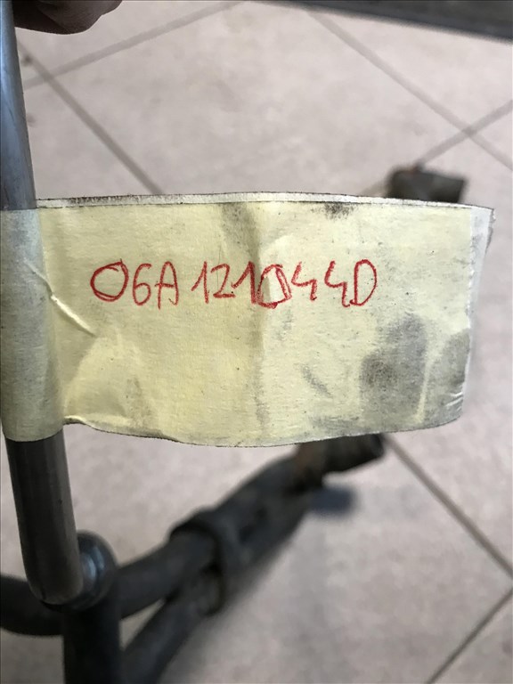 Skoda Octavia I 1,8T - turbó vízcső 06a121044d 2. kép