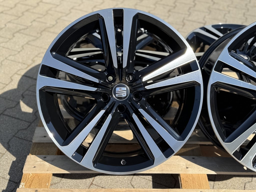 R19 5x112 Original SEAT  Leon Cupra  8J ET50 OE 5F0601025K gyári alufelnik felnik 5. kép