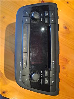 Suzuki SX4 S-Cross rádió 3910161m10