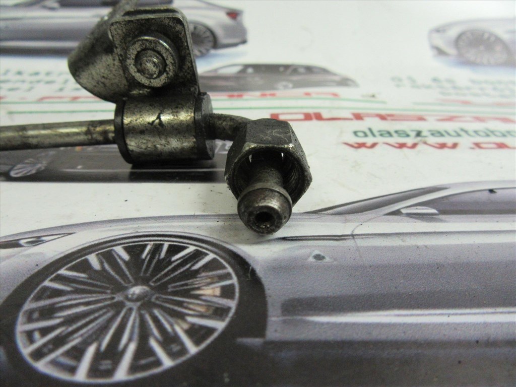 Alfa Romeo 159 2,4 Jtd nagynyomású szivattyú és rail cső közötti cső 2. kép