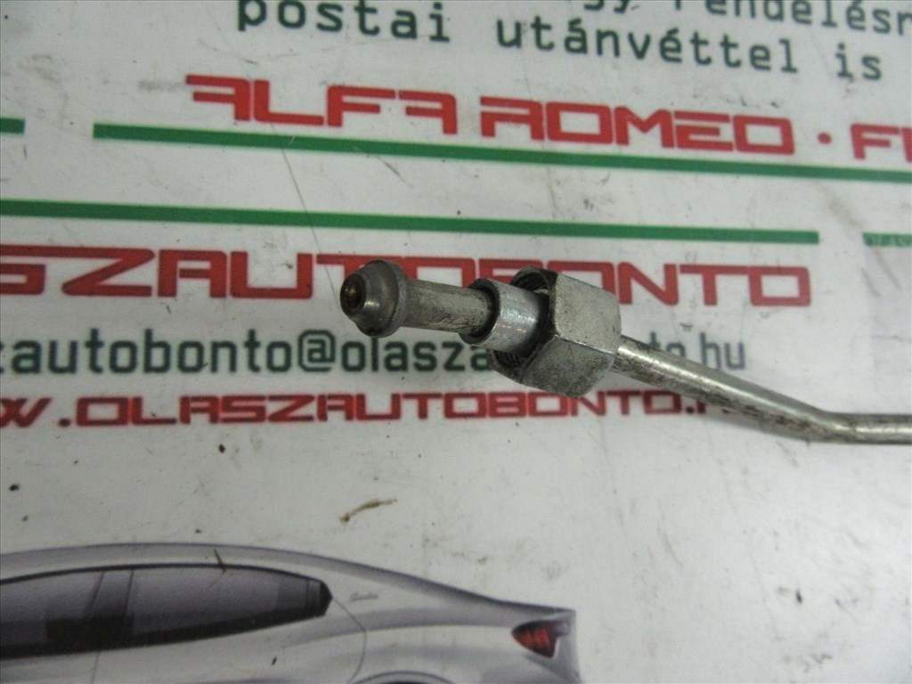 Alfa Romeo 159 2,4 Jtd nagynyomású szivattyú és rail cső közötti cső 3. kép