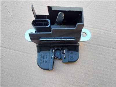 Volkswagen Touran csomagtérzár 1T0827505H