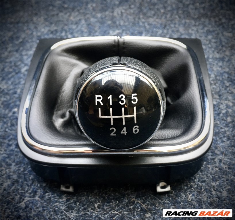 Eladó Vw Volkswagen mk5-ös hibátlan műanyag és bőr kormány. 2003-2012-ig. Akár cserélve. Bp/posta 17. kép