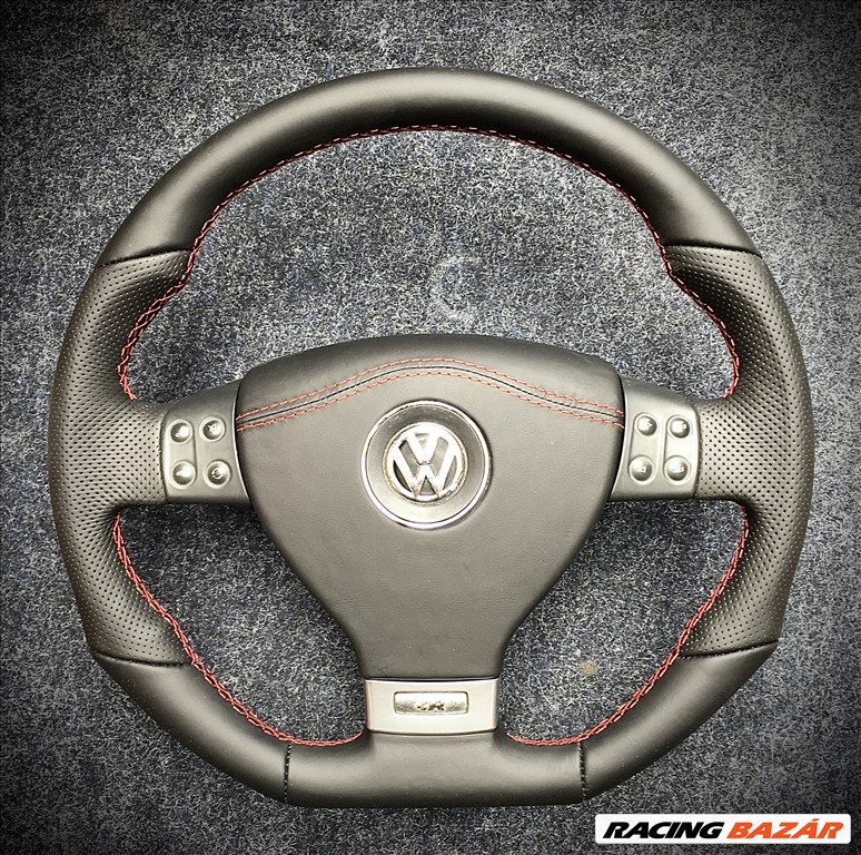 Eladó Vw Volkswagen mk5-ös hibátlan műanyag és bőr kormány. 2003-2012-ig. Akár cserélve. Bp/posta 4. kép