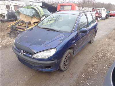 Peugeot 206 bontott alkatrészei