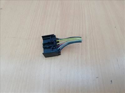 53498 Alfa Romeo 156 1997-2005 első ablaktörlő motor Elektromos csatlakozó