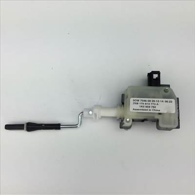 Volkswagen Jetta tankajtó nyitó motor 1K5810773