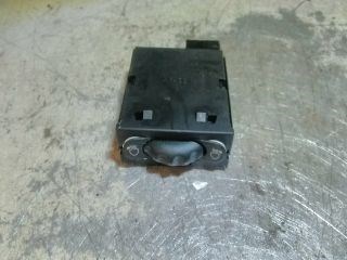 Renault Mégane I Fényszórómagasság Állító Kapcsoló *81628* valeo-7700841235 2. kép