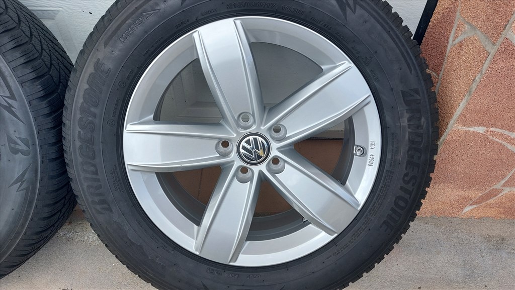 Gyári, VW Tiguan 17”/CORVARA/ alufelni, téli gumi,szenzor 1. kép