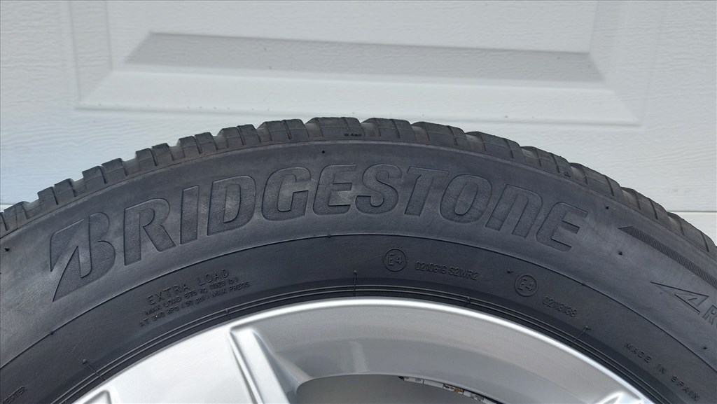 Gyári, VW Tiguan 17”/CORVARA/ alufelni, téli gumi,szenzor 8. kép