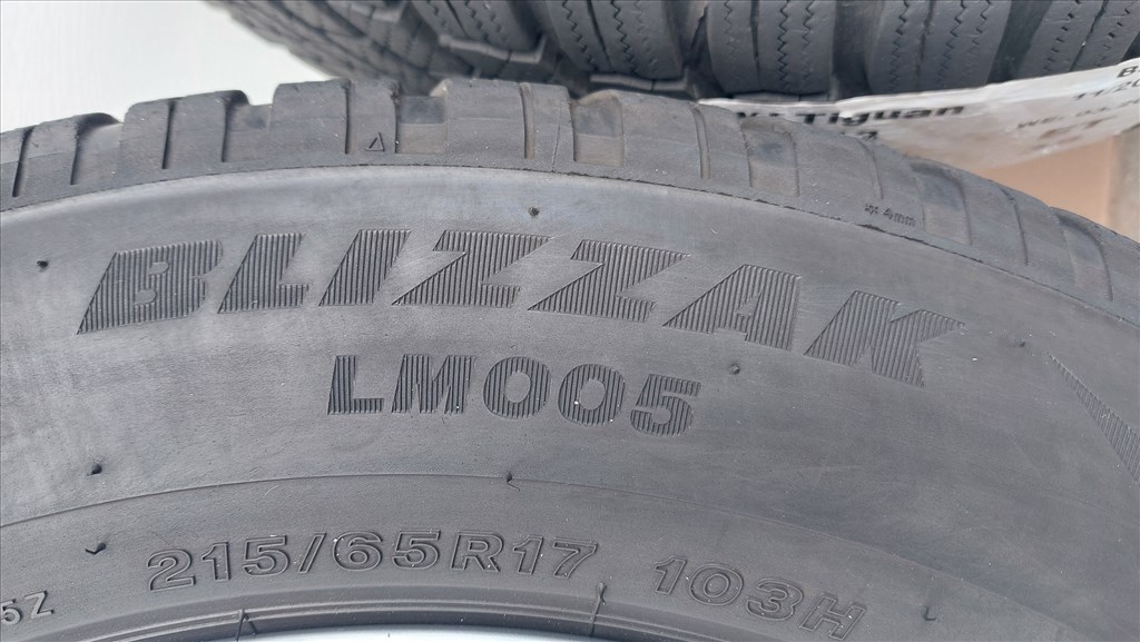 Gyári, VW Tiguan 17”/CORVARA/ alufelni, téli gumi,szenzor 9. kép