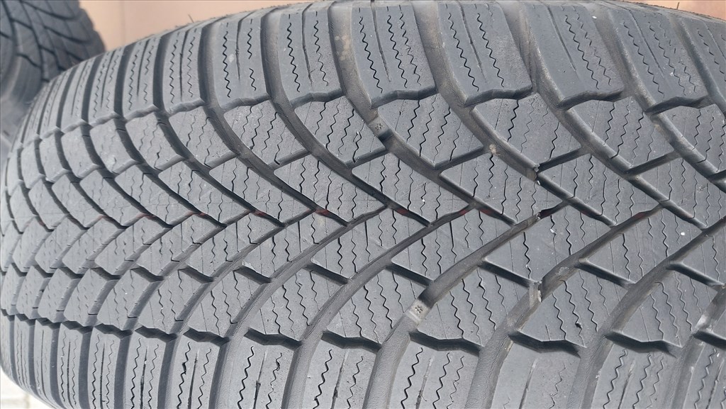 Gyári, VW Tiguan 17”/CORVARA/ alufelni, téli gumi,szenzor 12. kép