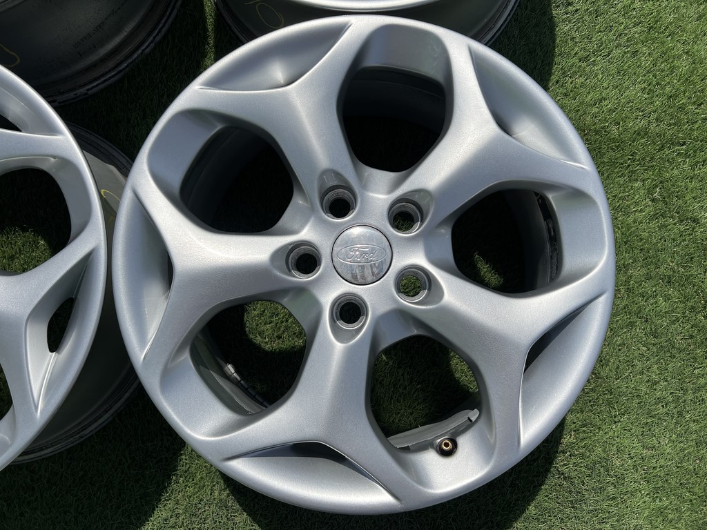 5x108 16" Ford Y gyári alufelni 7Jx16h2 ET50 3. kép